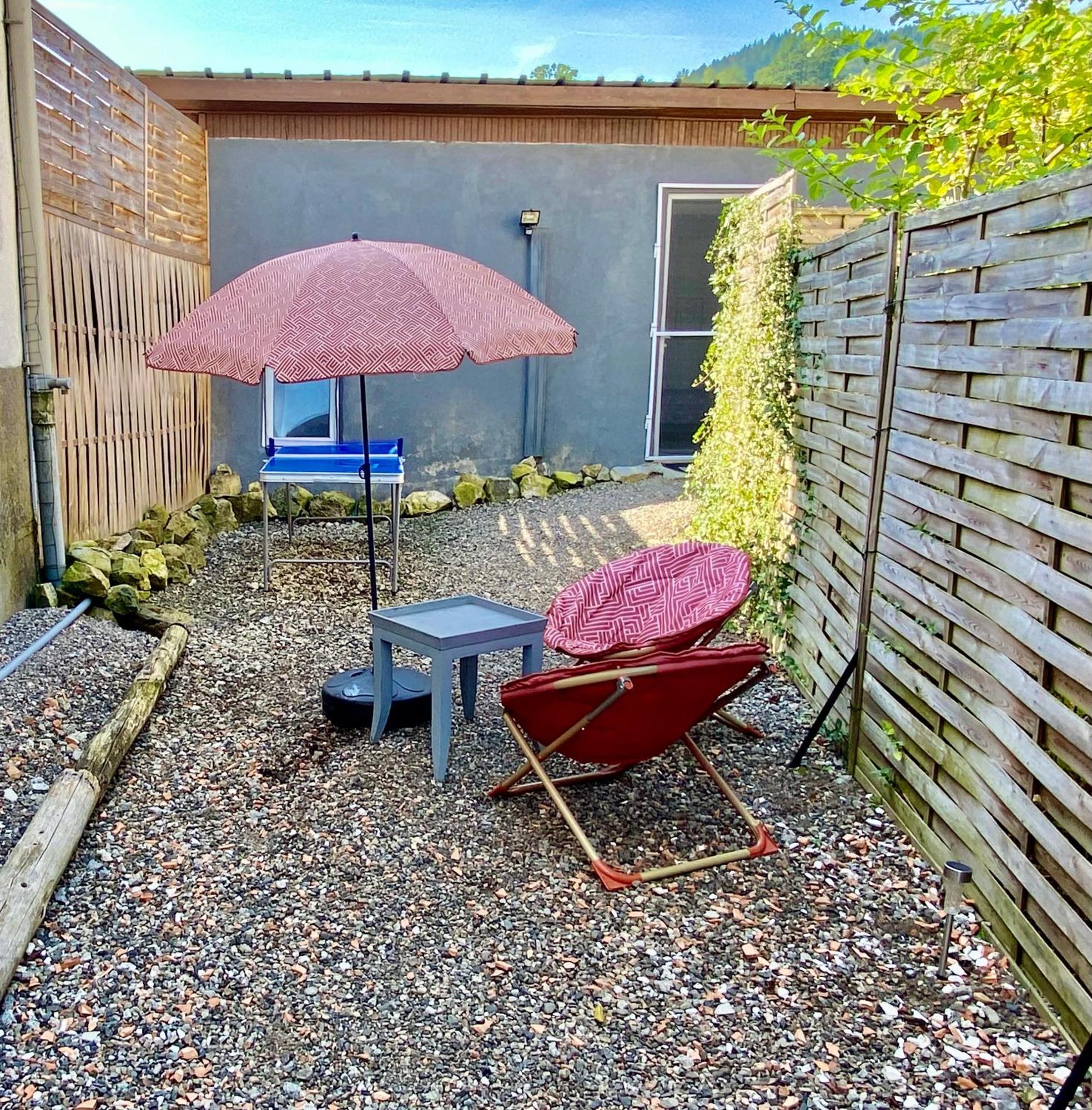 Petite Maison Au Calme Avec Jardin Cloture Les Animaux Bienvenue Mollau Exteriör bild